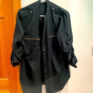 Women’s Calvin Klein shirt